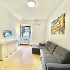 Famagosta Home, Navigli Style, Accanto A Metropolitana M2 Verde, Confortevole E Spazioso Per Gruppi O Famiglie Appartamento